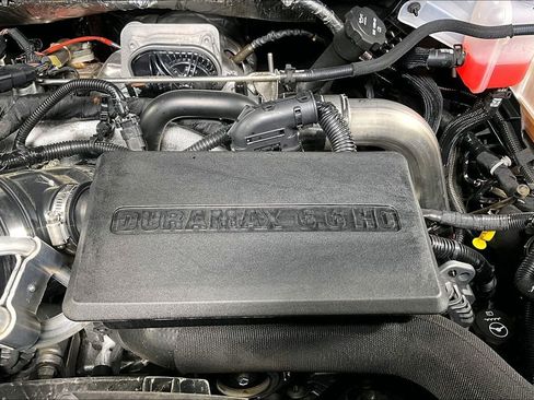 Used 2024 GMC Sierra 2500 Denali Ultimate AWD/4WD image 31