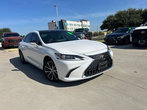 Used 2025 Lexus ES 350 w/ Premium Package FWD image 1