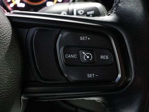 Used 2021 Jeep Gladiator Sport AWD/4WD image 32