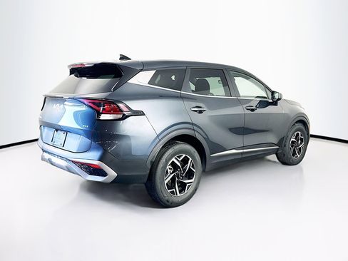 Used 2025 Kia Sportage LX image 9