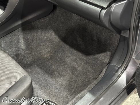 Used 2018 Subaru Impreza 2.0i AWD/4WD image 25