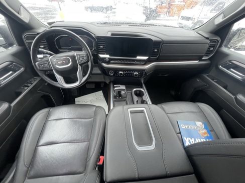 Certified 2022 GMC Sierra 1500 SLT w/ SLT Convenience Package image 24