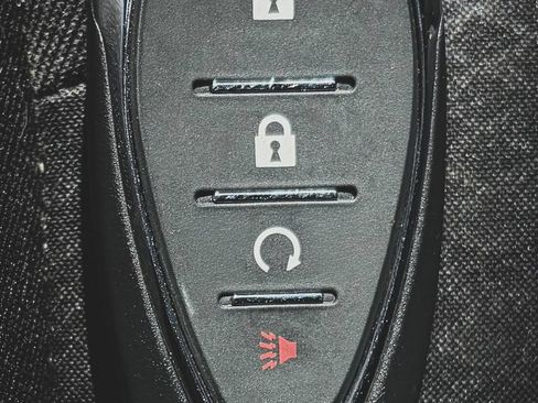 Used 2018 Chevrolet Malibu LS FWD image 4