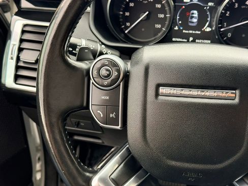 Used 2018 Land Rover Discovery SE image 27