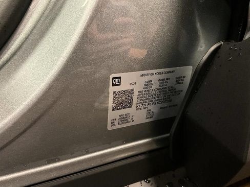 New 2026 Chevrolet Trax LS w/ LS Convenience Package FWD image 17