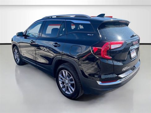 Used 2023 GMC Terrain SLT image 5