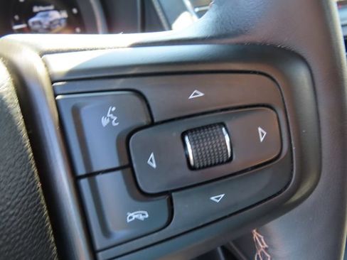 Used 2023 GMC Yukon AT4 w/ AT4 Premium Package AWD/4WD image 21