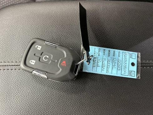 Certified 2023 GMC Terrain SLE w/ Driver Convenience Package AWD/4WD image 12