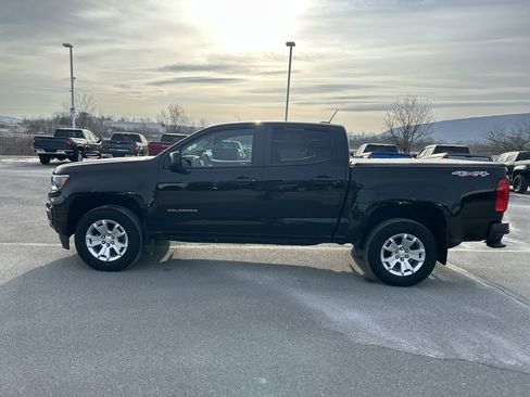 Used 2022 Chevrolet Colorado LT w/ Safety Package image 4