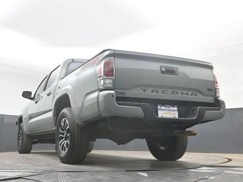 Used 2022 Toyota Tacoma TRD Sport w/ Technology Package AWD/4WD image 47
