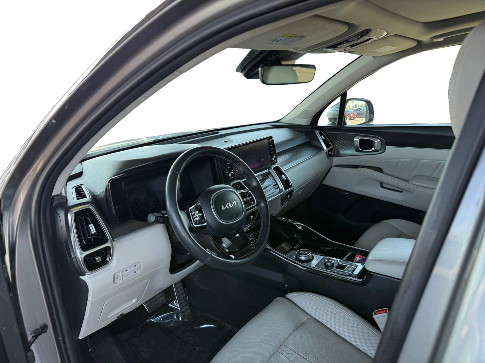 Used 2023 Kia Sorento SX Prestige AWD/4WD image 9