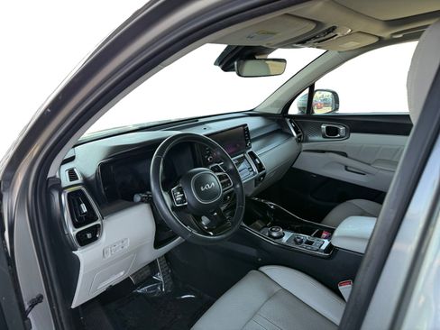 Used 2023 Kia Sorento SX Prestige AWD/4WD image 9