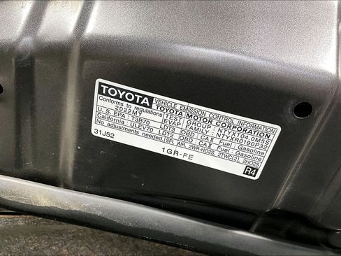 Used 2022 Toyota 4Runner SR5 image 31