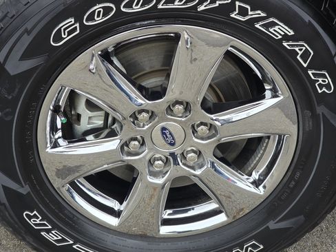 Used 2020 Ford F150 XLT w/ Equipment Group 302A Luxury image 12