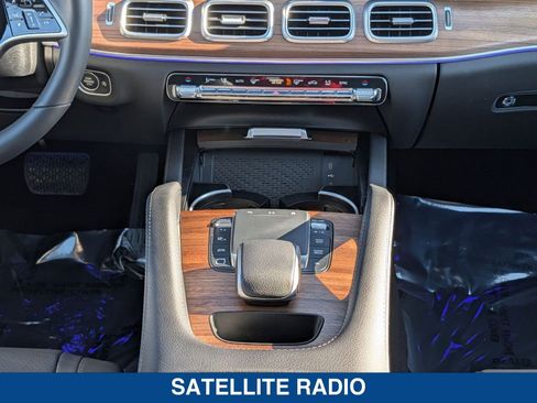 Used 2025 Mercedes-Benz GLE 450 4MATIC image 19