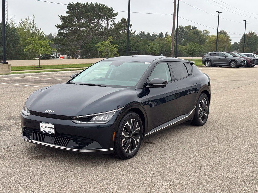 Used 2023 Kia EV6 Wind w/ Wind Technology Package AWD/4WD image 30