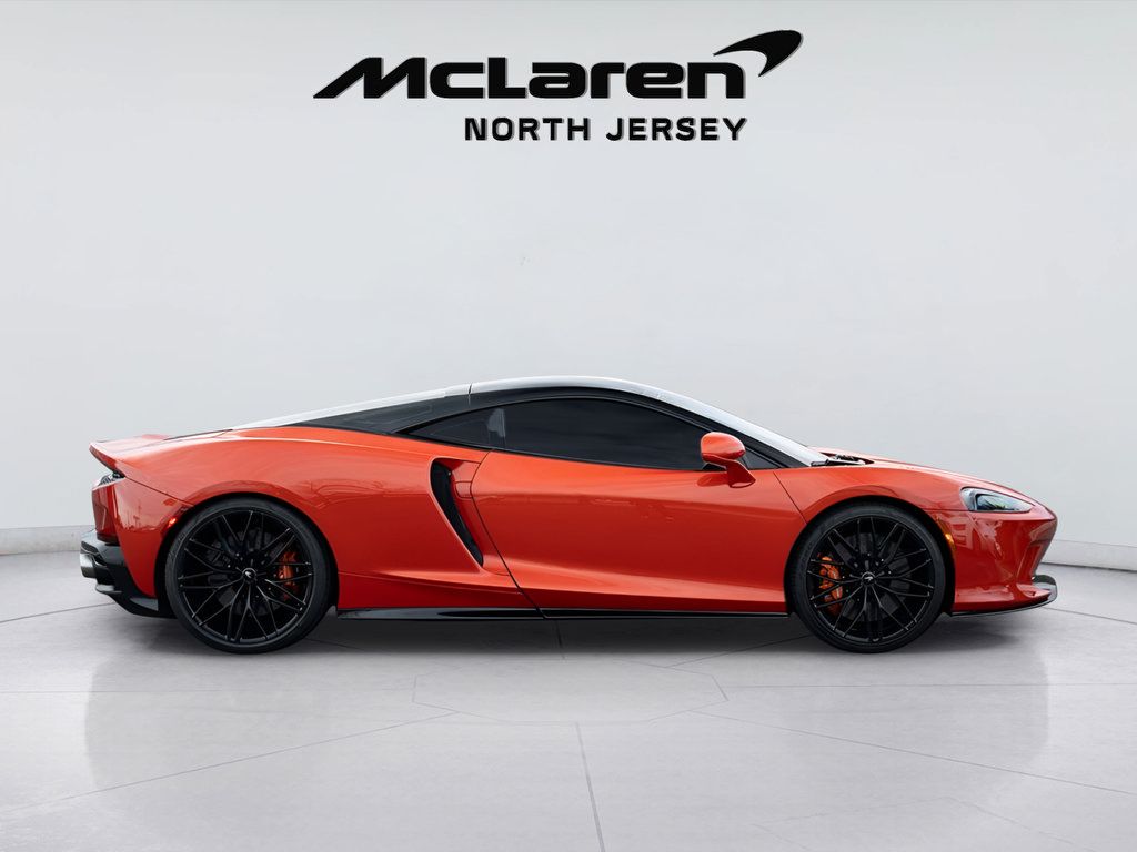 Used 2023 McLaren GT RWD image 12