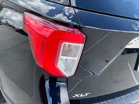 Used 2020 Ford Explorer XLT w/ Equipment Group 202A RWD image 26