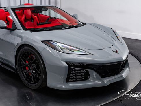 Used 2024 Chevrolet Corvette Z06 w/ Battery Protection Package image 3