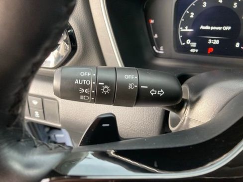 Used 2023 Honda Pilot Elite image 30