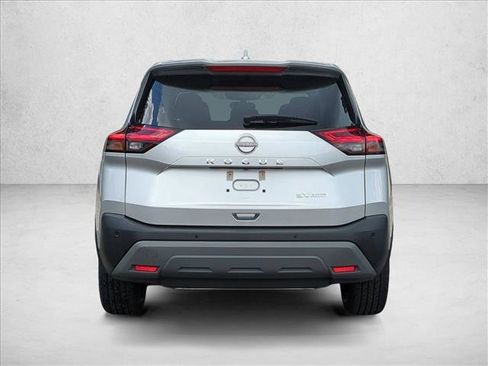 Used 2023 Nissan Rogue SV AWD/4WD image 7
