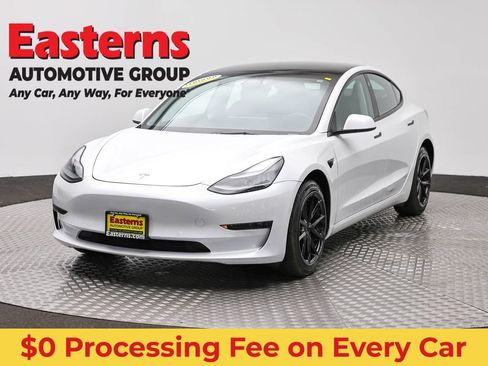 Used 2022 Tesla Model 3 RWD image 1
