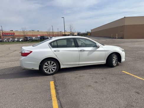 Used 2013 Honda Accord Touring image 22