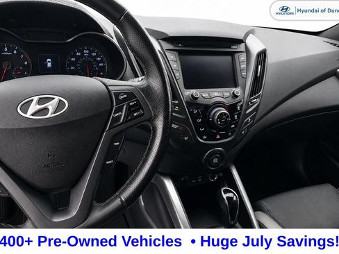 Used 2016 Hyundai Veloster Turbo FWD image 12