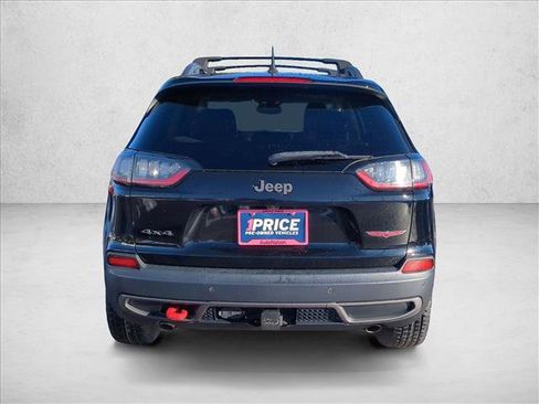 Used 2019 Jeep Cherokee Trailhawk image 7
