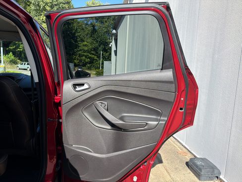 Used 2018 Ford Escape SEL FWD image 16