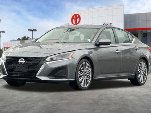 Used 2023 Nissan Altima 2.5 SL image 9