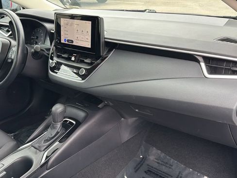 Certified 2025 Toyota Corolla LE w/ LE Premium Package FWD image 40