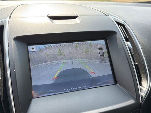 Used 2018 Ford Edge Titanium w/ Equipment Group 301A image 32