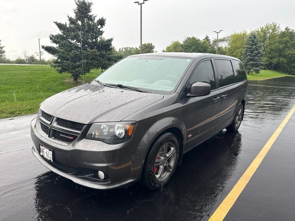Used 2016 Dodge Grand Caravan R/T w/ Driver Convenience Group FWD image 3