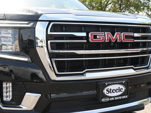 Used 2024 GMC Yukon XL SLT w/ SLT Luxury Package AWD/4WD image 28