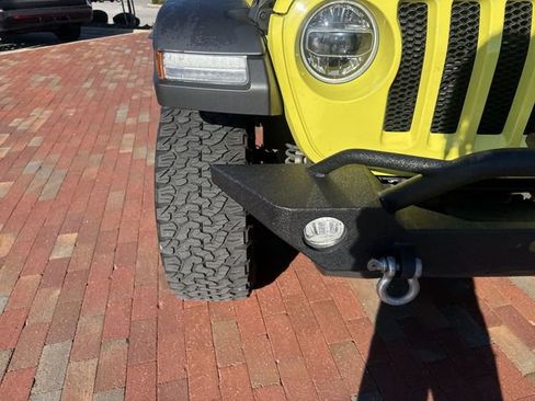Used 2022 Jeep Wrangler Unlimited Sport w/ Xtreme Recon 35" Tire Package AWD/4WD image 29