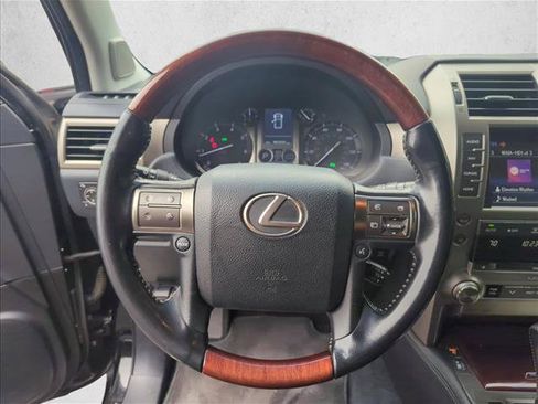 Used 2016 Lexus GX 460 w/ Premium Package AWD/4WD image 12