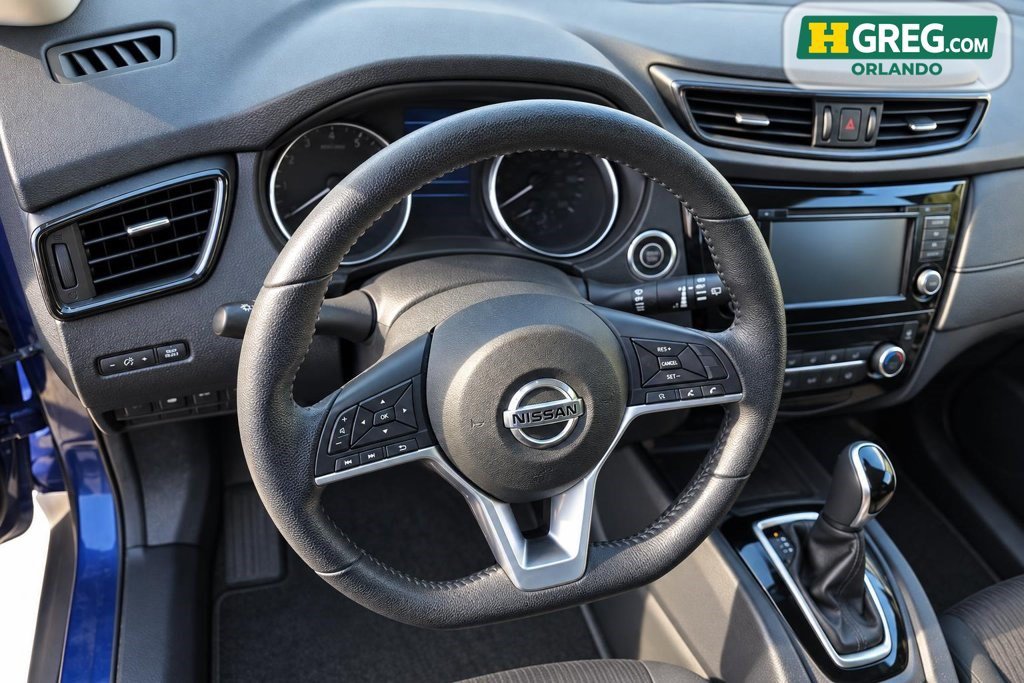 Used 2020 Nissan Rogue SV FWD image 13