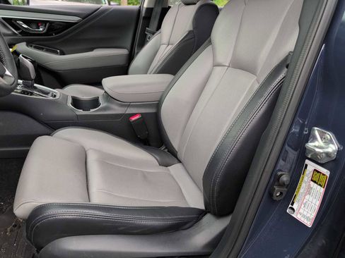 Used 2025 Subaru Outback Limited AWD/4WD image 16