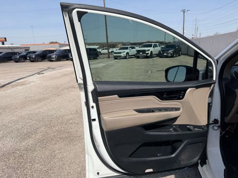 Used 2020 Honda Odyssey Elite image 20