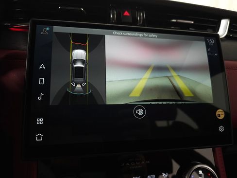 Used 2025 Jaguar F-PACE R-Dynamic S AWD/4WD image 35