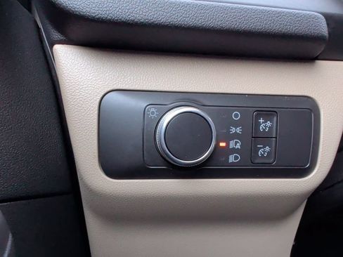 Certified 2020 Ford Escape SE AWD/4WD image 29