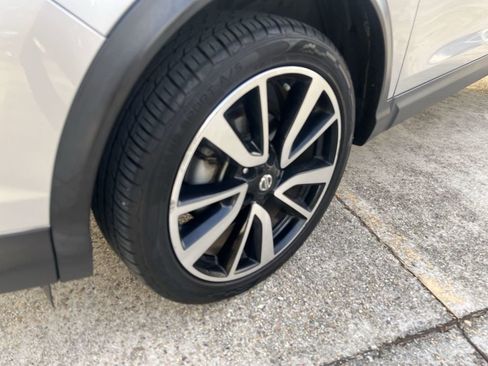 Used 2019 Nissan Rogue Sport SL image 16