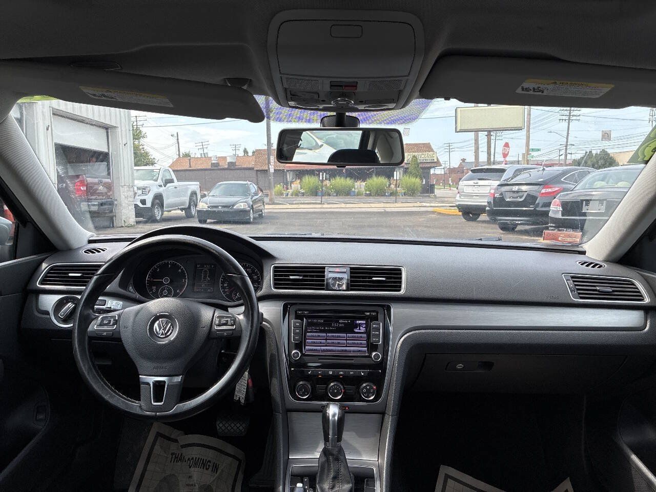 Used 2015 Volkswagen Passat TDI SE FWD image 16
