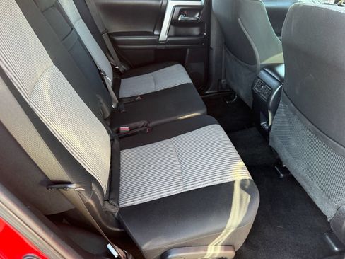 Used 2024 Toyota 4Runner SR5 AWD/4WD image 30