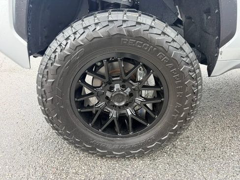 Used 2024 Toyota Tundra SR5 AWD/4WD image 10