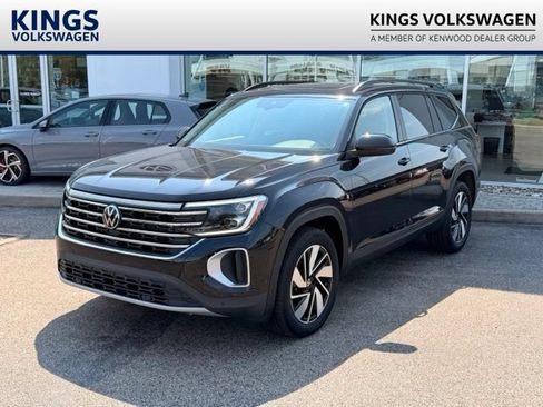 Certified 2024 Volkswagen Atlas SE w/ Panoramic Sunroof Package AWD/4WD image 1