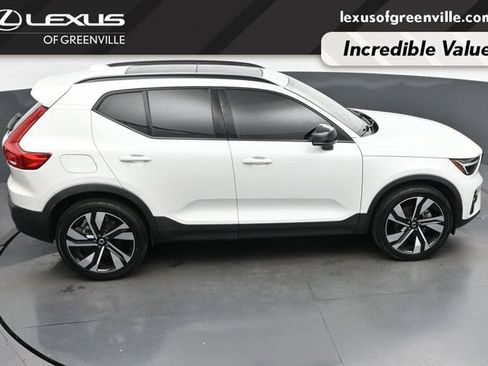 Used 2023 Volvo XC40 B5 Ultimate w/ Protection Package Premier AWD/4WD image 40