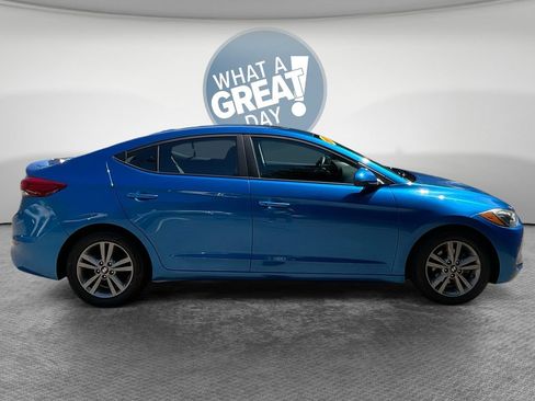Used 2017 Hyundai Elantra Value Edition w/ Cargo Package FWD image 2