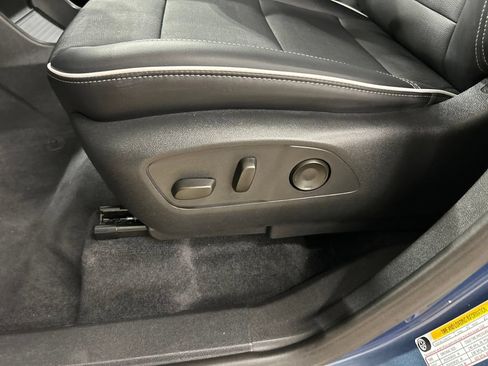 Used 2025 Buick Enclave Preferred w/ Trailering Package, 5000 lbs. AWD/4WD image 12